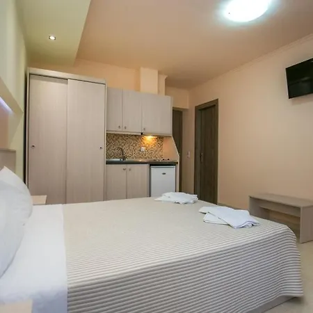 מלון Haus Sofi *