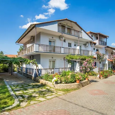 Haus Sofi * Пефкари