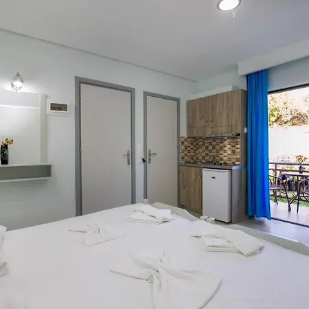 Haus Sofi Пефкари